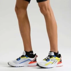 Diadora Men's Mythos Blushield Volo 3 Running Shoe- White/Black/Yellow Fluo - Regular (D) -Run Vibe Shop 101.179090 C0008 CV