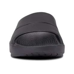 OOfos Unisex OOahh Slide - Black-Regular (D) -Run Vibe Shop 1100BLK shot3 932x680 00bd8db1 1e6b 4cb5 9af6 228b8734257b